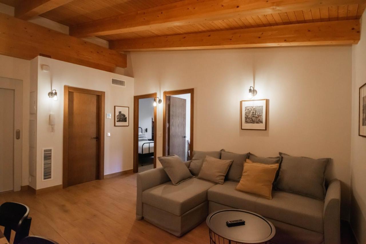 Cal Negret Rural Apartments Alòs de Balaguer Kültér fotó